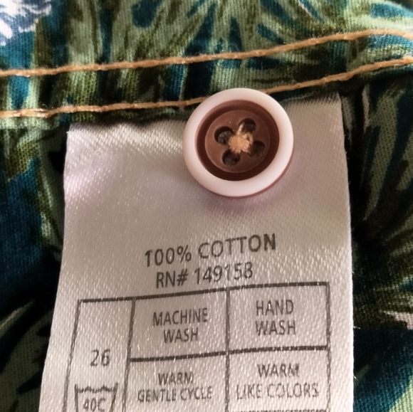 "Craft and Flow" Hawaiian Shirt in Excellent Condition. 100% Cotton. Size Small. - Picture 7 of 8